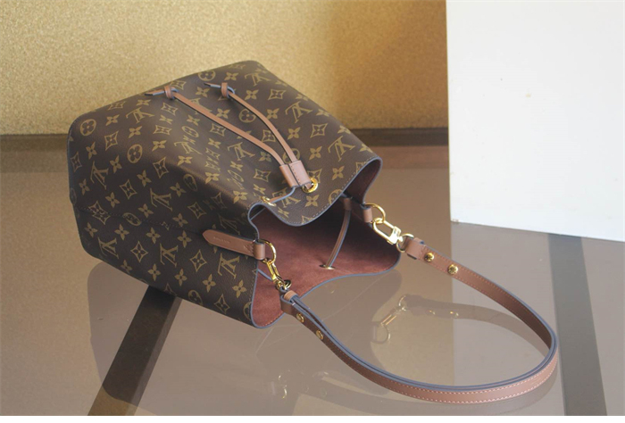 루이비통 네오노에 MM 카라멜 모노그램 M44887