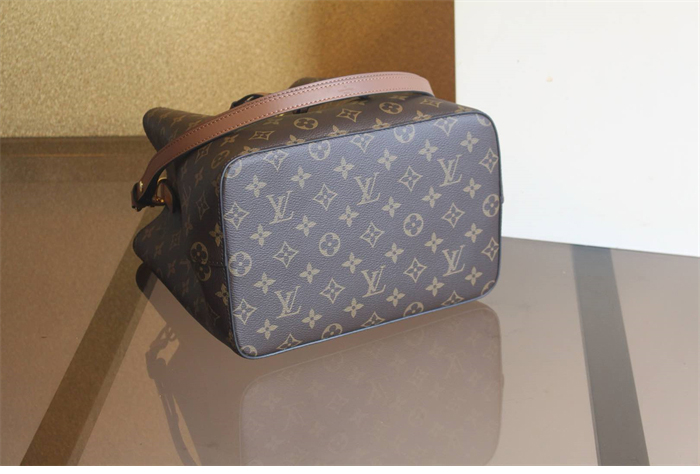 루이비통 네오노에 MM 카라멜 모노그램 M44887