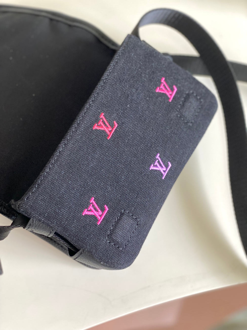 Louis Vuitton Bosphore Wearable Wallet Monogram