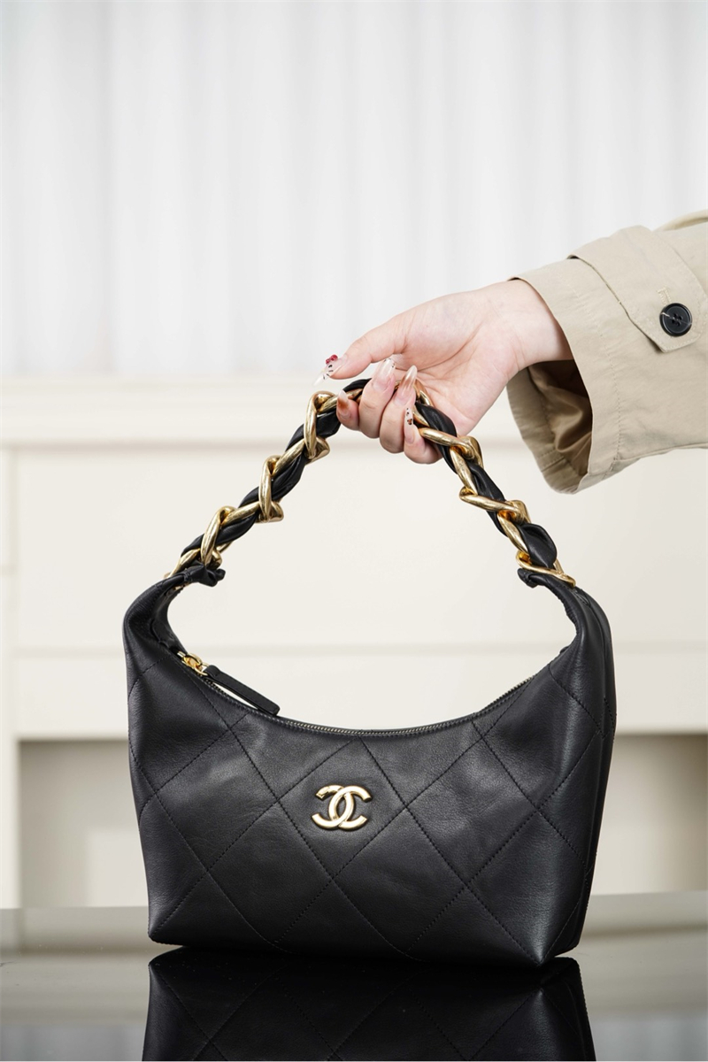 샤넬 25k 호보백 블랙 골드 메탈