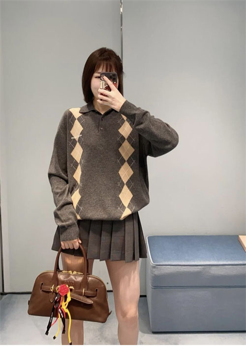 미우미우 로고 아가일 캐시미어 폴로 셔츠