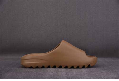 아디다스 이지 슬라이드 “CORE” Yeezy Slide GW5350