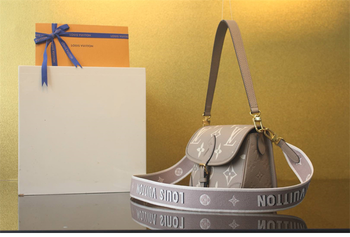 루이비통 다이앤 앙프렝뜨 모노그램 M46583