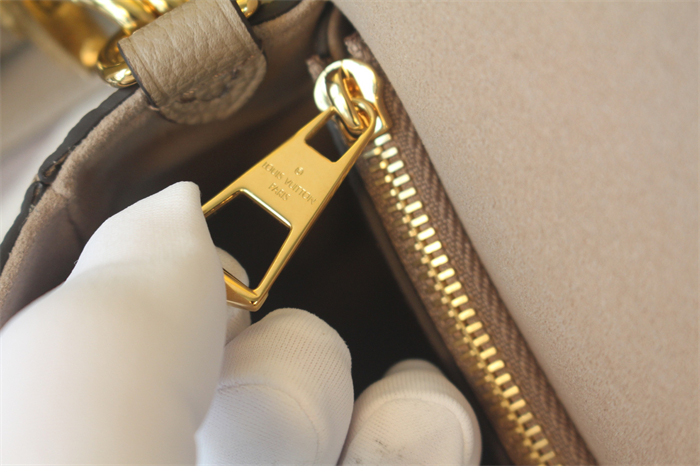 루이비통 다이앤 앙프렝뜨 모노그램 M46583