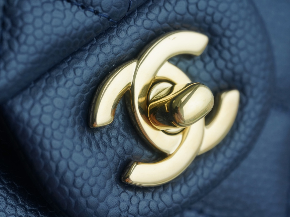 샤넬 Classic Medium Caviar