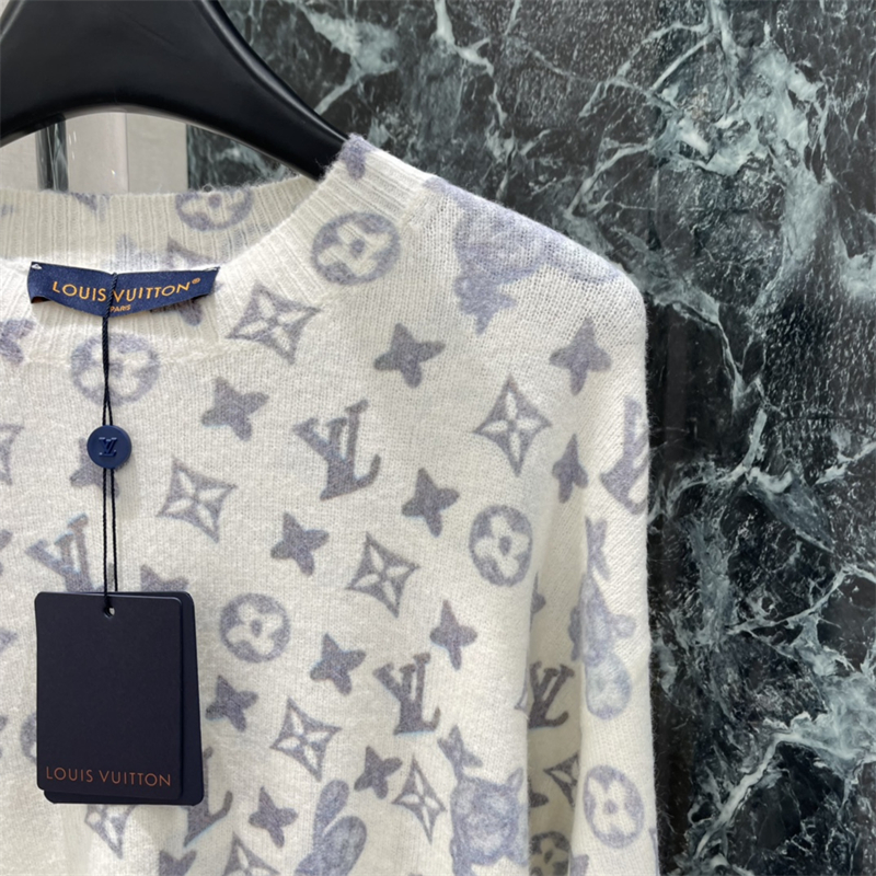 루이비통 모노그램 프린트 레이어드 풀오버