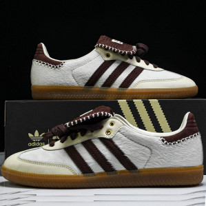 아디다스x웨일즈보너 포니 토널 삼바 크림 화이트 미스테리 브라운 스니커즈
