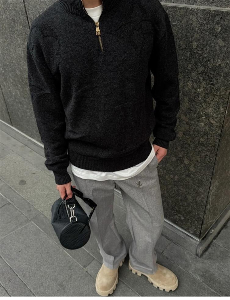 루이비통 x 박서보 모노그램 자카드 울 하프집업 풀오버 니트