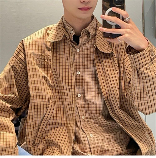 미우미우 24SS 로고 체크 자켓