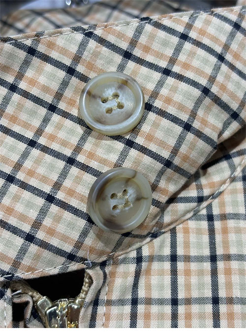 미우미우 24SS 로고 체크 자켓