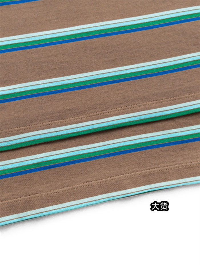 미우미우 로고 패치 스트라이프 반팔 티셔츠