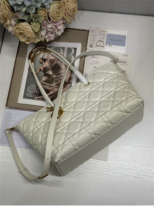 디올 뚜주흐 백 라지 화이트 매크로 까나쥬