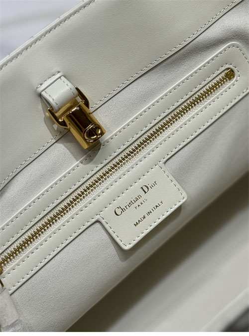 디올 뚜주흐 백 라지 화이트 매크로 까나쥬