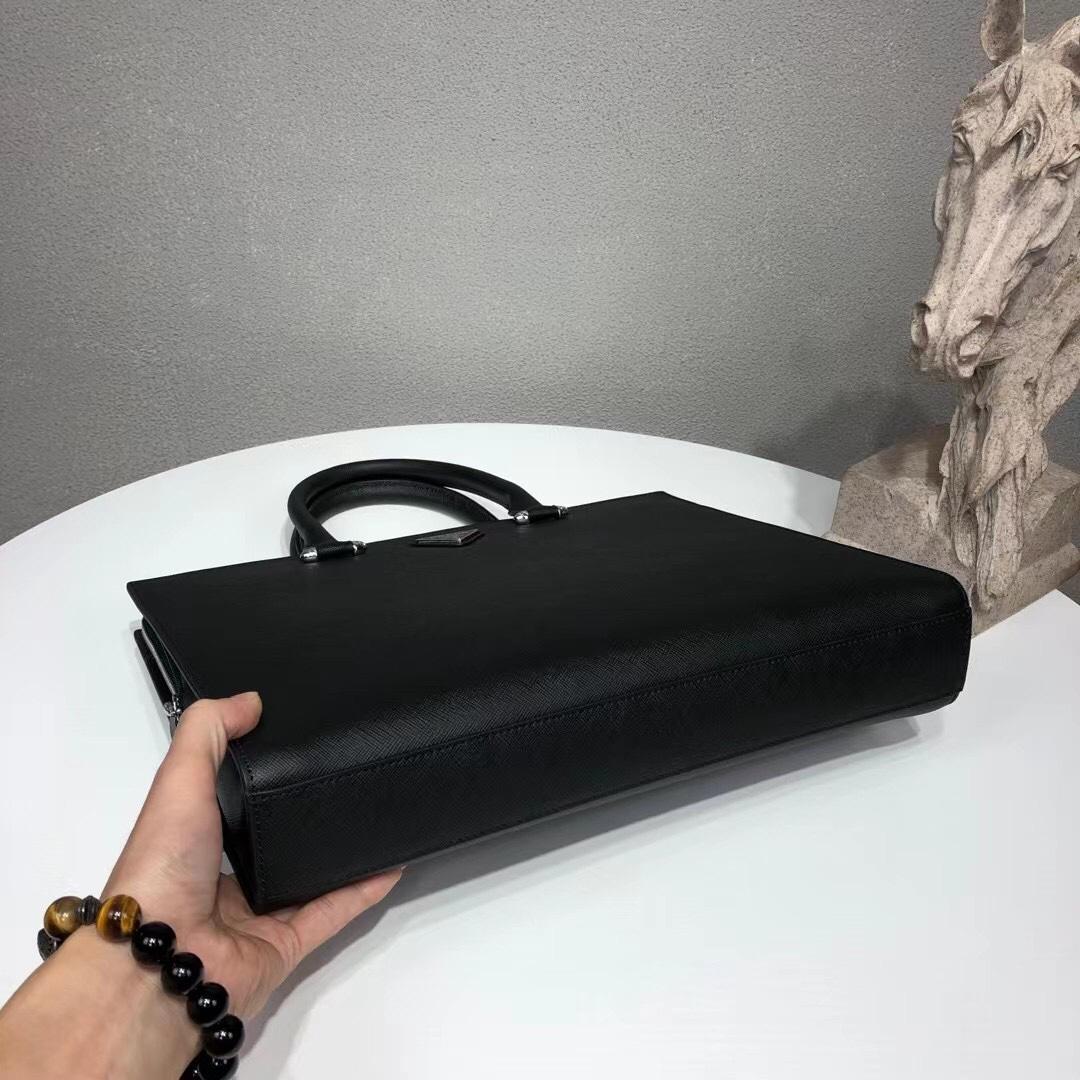 프라다 Saffiano Tote