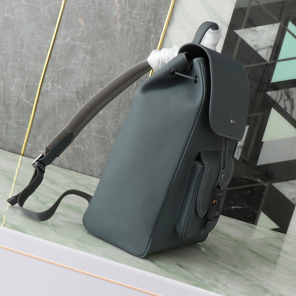 디올 Saddle Backpack With Flap
