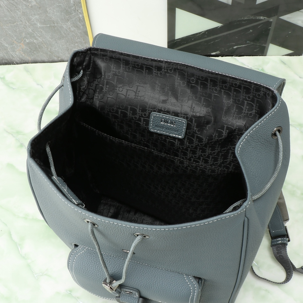 디올 Saddle Backpack With Flap