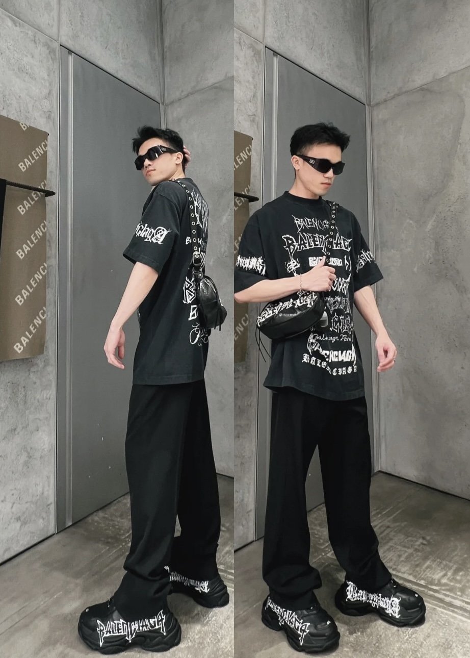 발렌시아가 그래픽 멀티 프린트 로고 오버핏 반팔 블랙