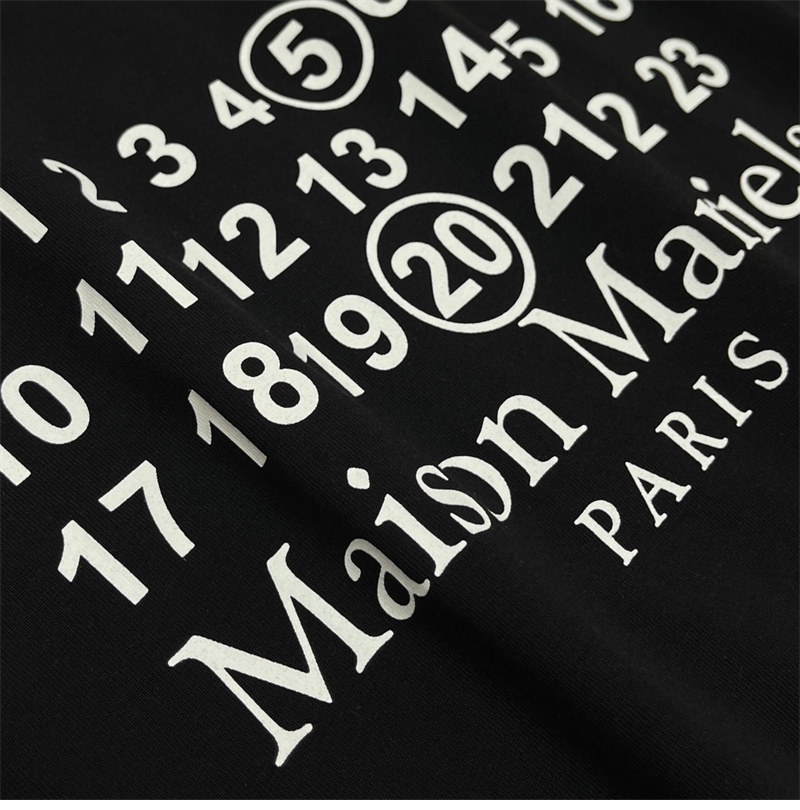 메종마르지엘라 MM6 시그니처 520 넘버 반팔 티셔츠