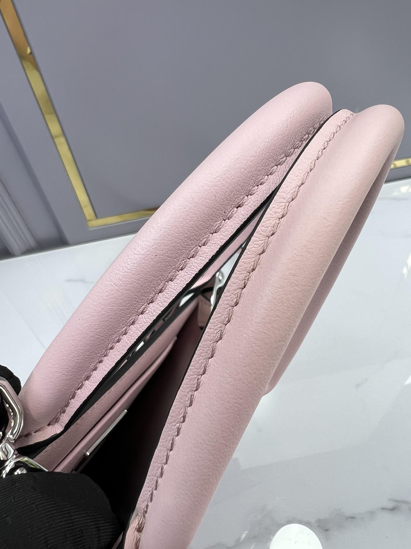 프라다 Leather Handbag