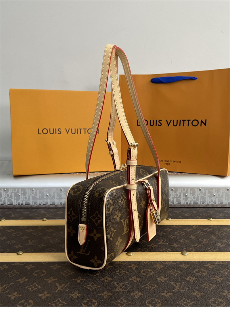 루이비통 행 온 핸드백 캔버스 모노그램 M47031