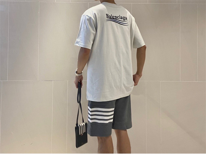 발렌시아가 웨이브로고 자수 반팔 티셔츠