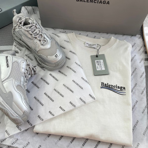 발렌시아가 웨이브로고 자수 반팔 티셔츠