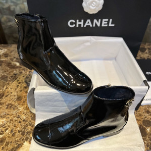 샤넬 23a 페이턴트 모나코 숏 부츠