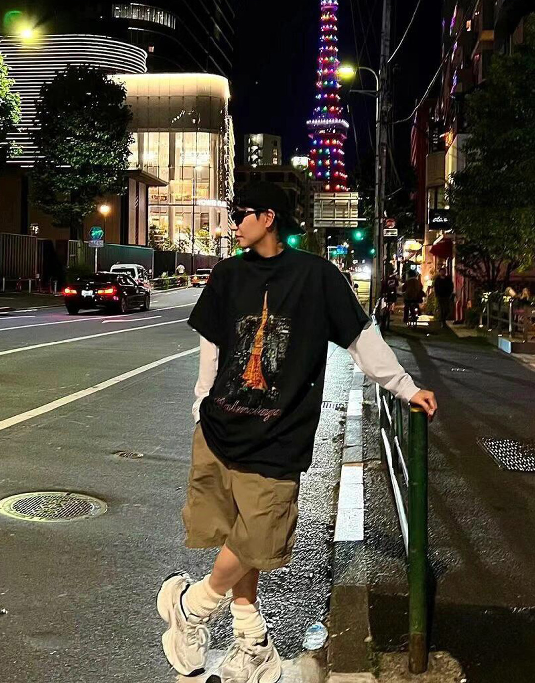 발렌시아가 파리 리버티 문 미디엄 핏 반팔 티셔츠 “2COLOR”