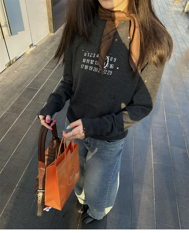 메종마르지엘라 뉴메릭 시그니처 MM6 스웨터