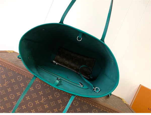 루이비통 에삐 네버풀 MM 토트백