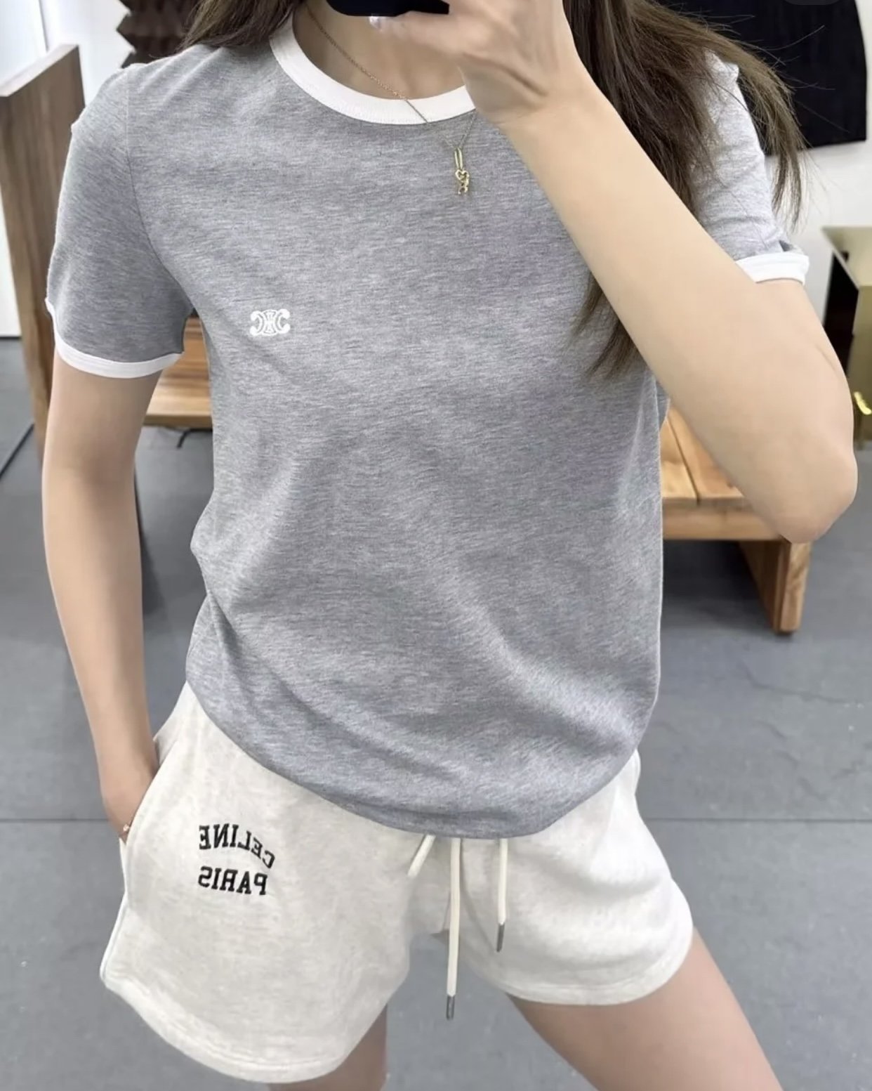 셀린느 70’S 트리옹프 코튼 저지 반팔 티셔츠