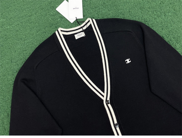 셀린느 트리옹프 V넥 울 가디건