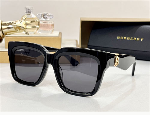 버버리 BE4419 선글라스