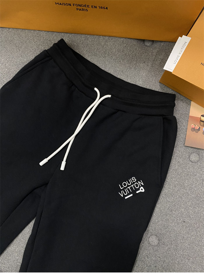 루이비통 스테이플 핀 자수 시그니처 팬츠