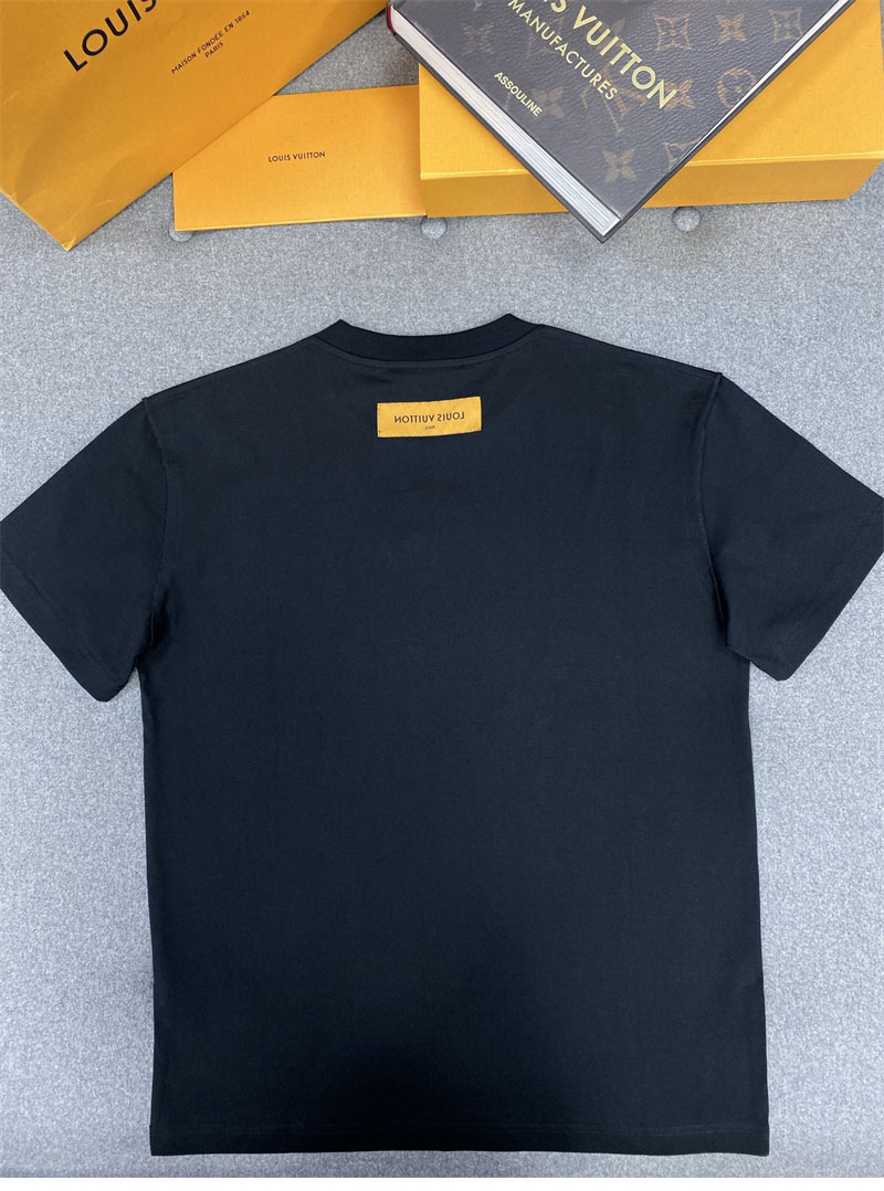 루이비통 LV 엠보스드 반팔 티셔츠