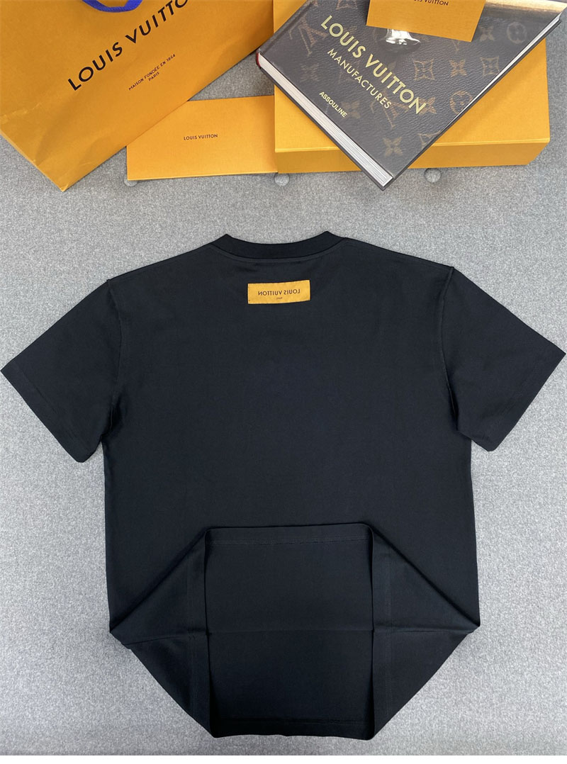 루이비통 LV 엠보스드 반팔 티셔츠