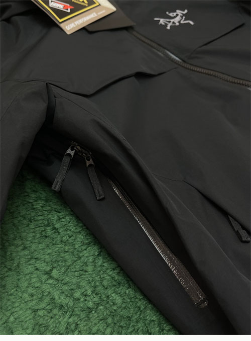 아크테릭스 마카이 패딩 보온 방한 자켓