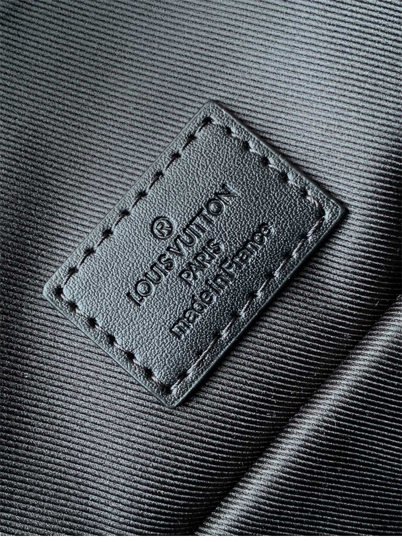 루이비통 패스트라인 LV에어로그램 백팩 M21367