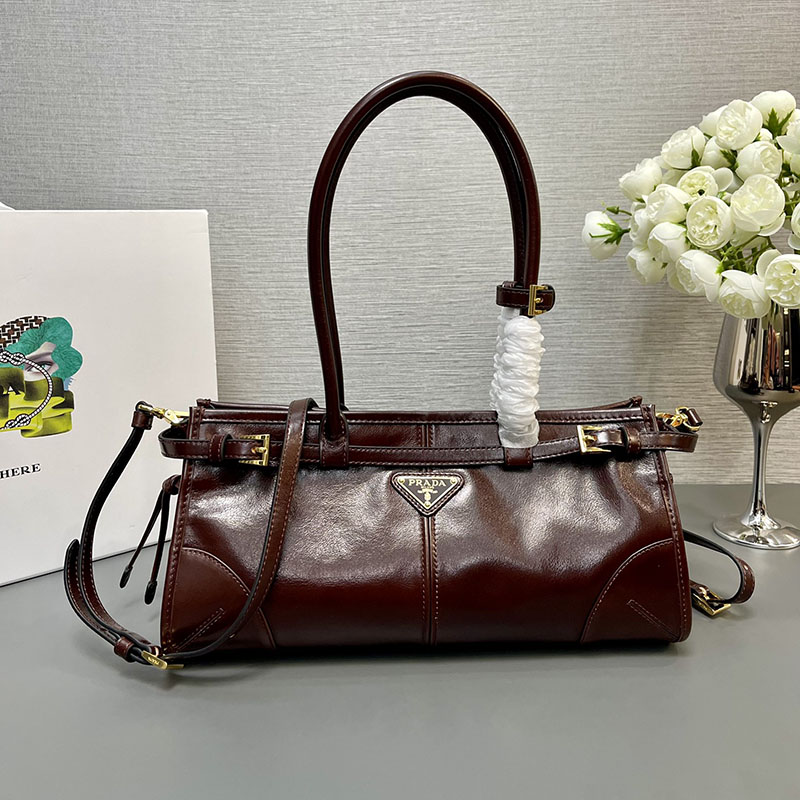 프라다 소프트 룩스 핸드백 미디엄