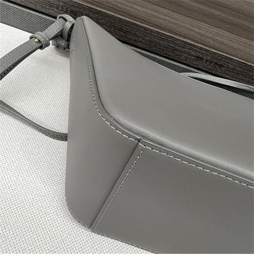 로에베 미니 해먹 호보 백