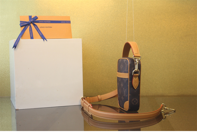 루이비통 다뉴브 핸드백 모노그램 M14106