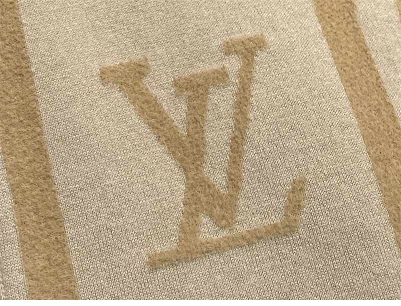 루이비통 하우스 시그니처 니트 트랙 탑