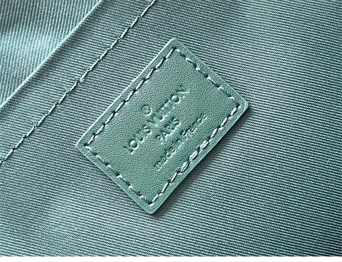 루이비통 포쉐트 보야주 수플 헤리티지 모노그램 클러치백 파우치 M12665