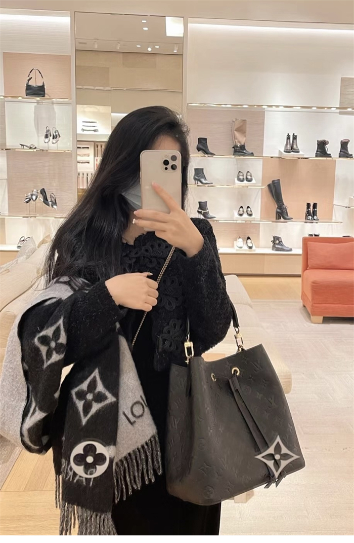 루이비통 네오노에 MM 앙프렝뜨 모노그램 M45256