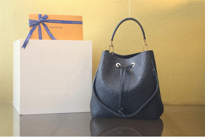 루이비통 네오노에 MM 앙프렝뜨 모노그램 M45256