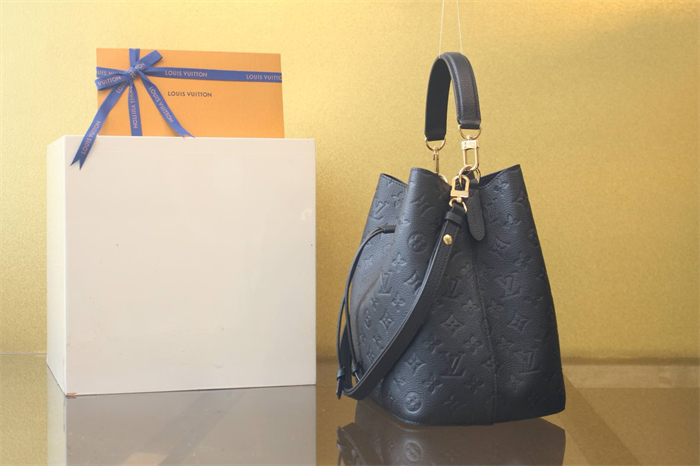 루이비통 네오노에 MM 앙프렝뜨 모노그램 M45256