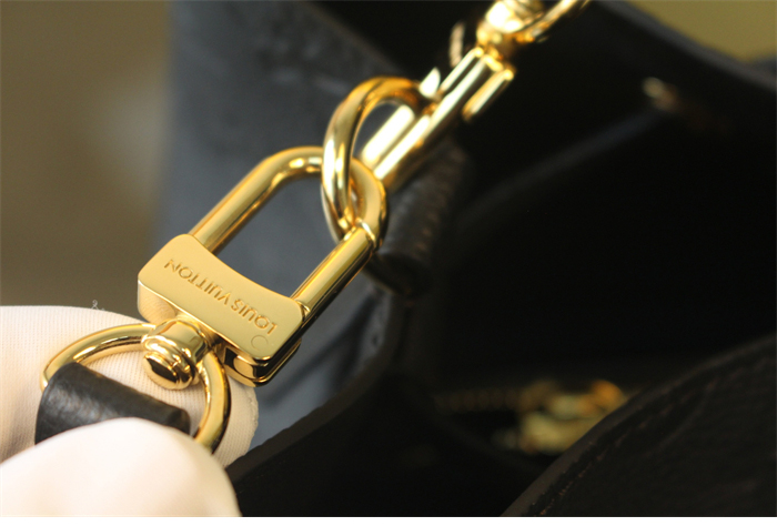 루이비통 네오노에 MM 앙프렝뜨 모노그램 M45256