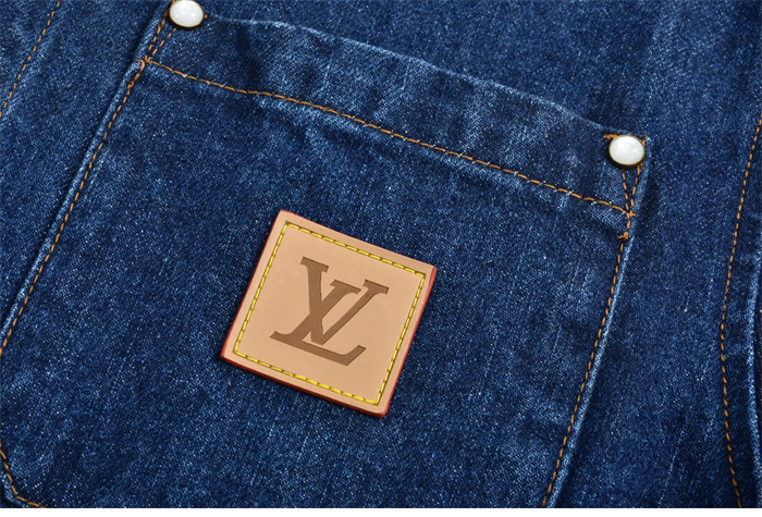 루이비통 VVN 라벨 데님 블렌드 쇼트 슬리브드 셔츠