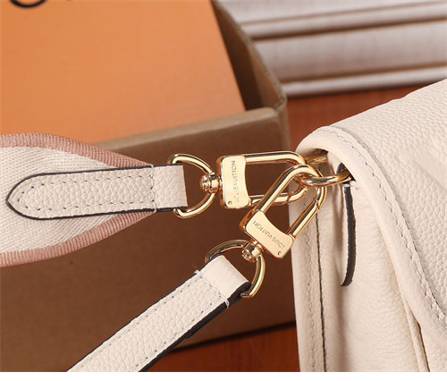 루이비통 다이앤 모노그램 앙프랭뜨 레더 숄더 겸 크로스백 M46388