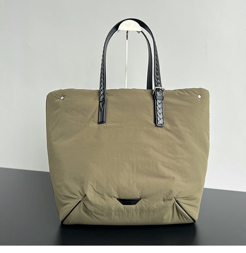 보테가베네타 로고 패치 토트백 7762013컬러